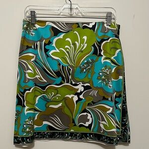 Fun size 8 mini skirt (18.5 in).  Missing designer label.